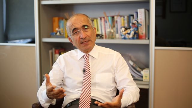Kalp Krizi Geciren Kisiye Ilkyardim Nasil Yapilmalidir Videolu Anlatim Mynet Kadin Tv