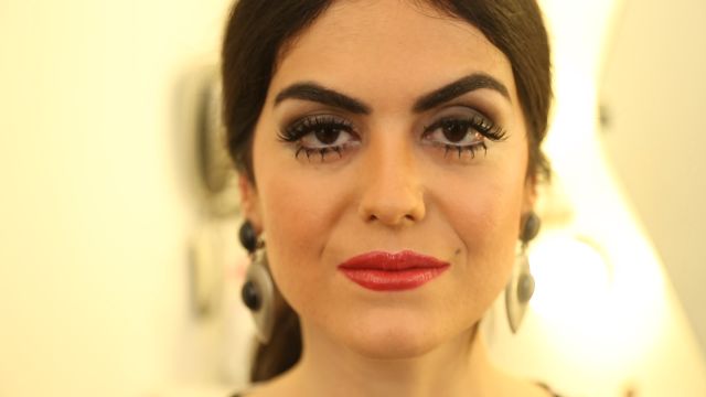 Turkan Soray Makyajinin Puf Noktalari Nelerdir Videolu Anlatim Mynet Kadin Tv
